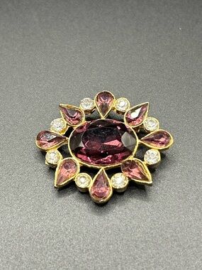 Elegant Gold-Tone Pink Gem Sunburst Brooch